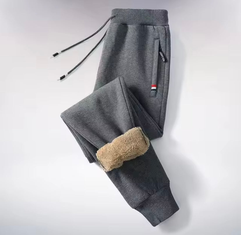 Pantaloni caldi e alla moda